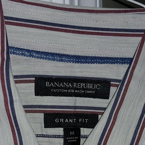 Banana Republic Mens Size Medium Pinstriped Cream Soft Cotton Grant Fit Shirt - Picture 2 of 6